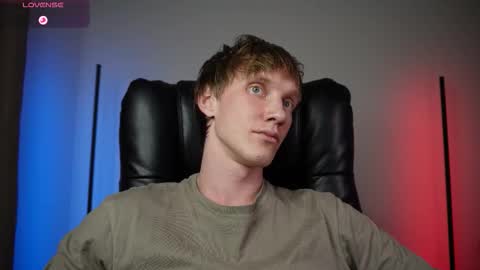 Snapshot of j_akira13 chatting on December 1, 12:10 pm Danny online show from December 1, 12:10 pm