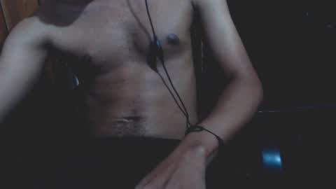 Snapshot of j_castello chatting on December 6, 2:38 pm J online show from December 6, 2:38 pm