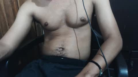 Snapshot of j_castello chatting on December 4, 2:10 am J online show from December 4, 2:10 am