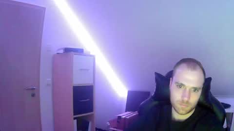 Snapshot of j_german783377 chatting on February 6, 7:51 pm here4y online show from February 6, 7:51 pm