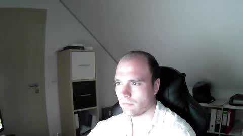 Snapshot of j_german783377 chatting on September 16, 10:05 am here4y online show from September 16, 10:05 am