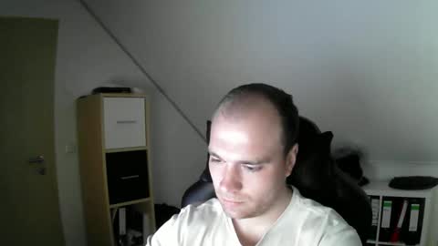 Snapshot of j_german783377 chatting on November 24, 10:15 am here4y online show from November 24, 10:15 am