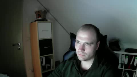 Snapshot of j_german783377 chatting on December 14, 2:11 pm here4y online show from December 14, 2:11 pm