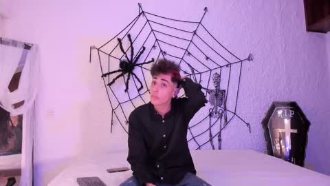 Snapshot of j_martony chatting on October 11, 12:15 pm j_martony online show from October 11, 12:15 pm