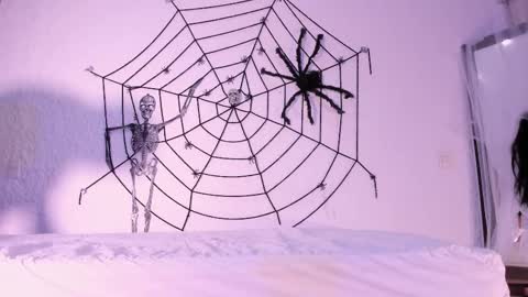 Snapshot of j_martony chatting on October 27, 12:20 pm j_martony online show from October 27, 12:20 pm