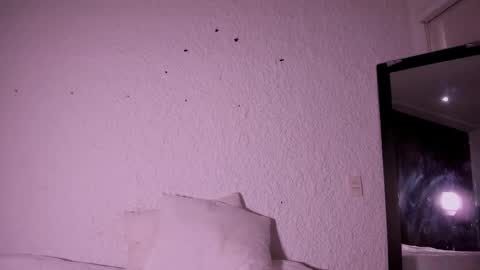 Snapshot of j_martony chatting on November 11, 12:27 pm j_martony online show from November 11, 12:27 pm