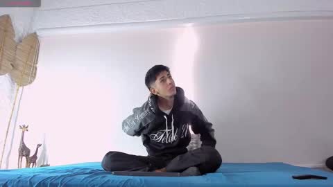 Snapshot of j_martony chatting on December 15, 1:04 pm j_martony online show from December 15, 1:04 pm