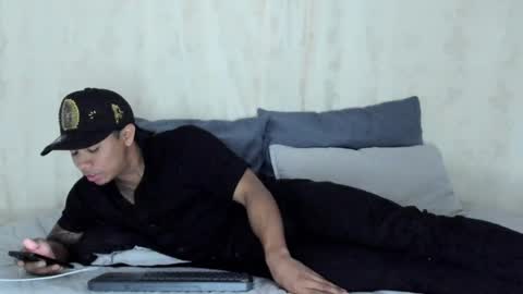 i am juan musiry independent model  online show from February 14, 5:03 pm