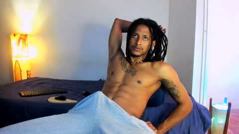 Snapshot of jaacksn chatting on January 4, 12:05 pm jaacksn online show from January 4, 12:05 pm
