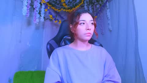 Snapshot of jaadee18 chatting on December 10, 1:22 am jade 18 online show from December 10, 1:22 am