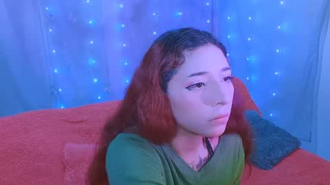 Snapshot of jaadee18 chatting on December 15, 3:45 am jade 18 online show from December 15, 3:45 am