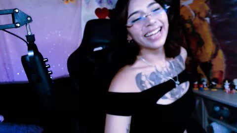 jade 18  online show from November 23, 4:45 am