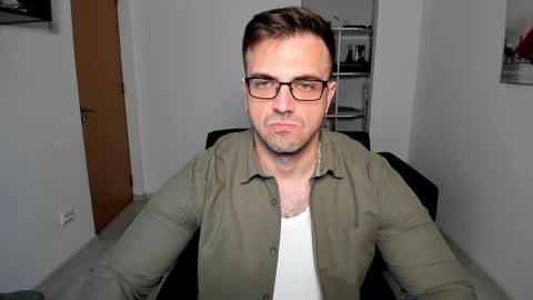 Snapshot of jace_thorne chatting on September 9, 4:17 pm Jace online show from September 9, 4:17 pm