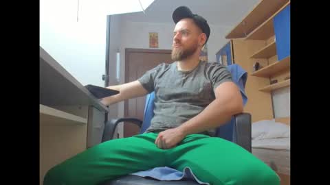 Snapshot of jaceblaze chatting on September 24, 2:59 am Jace online show from September 24, 2:59 am
