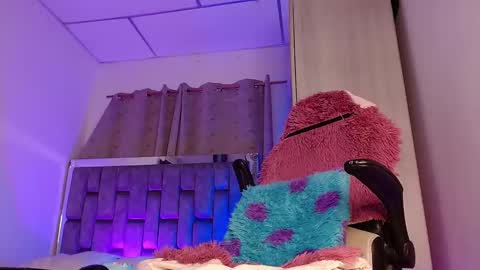 Snapshot of jack_fiire chatting on February 22, 6:19 pm Jack Fire online show from February 22, 6:19 pm