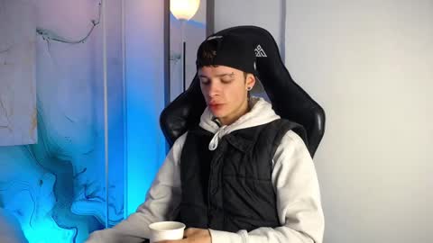 JACK  online show from March 21, 12:32 pm