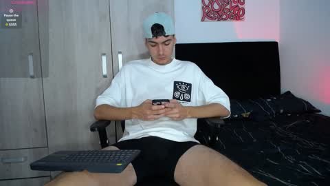 Snapshot of jack_norizz chatting on February 5, 11:12 am INDEPENDENT MODEL online show from February 5, 11:12 am