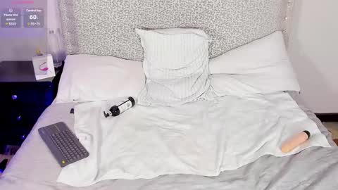 Jack White online show from February 18, 9:32 am