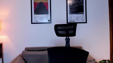 Jack J online show from October 25, 10:34 am