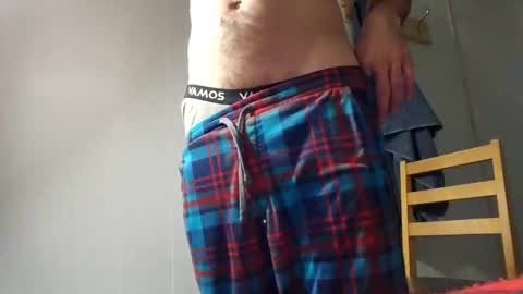 Snapshot of jackboys16 chatting on December 7, 7:27 am Dess online show from December 7, 7:27 am