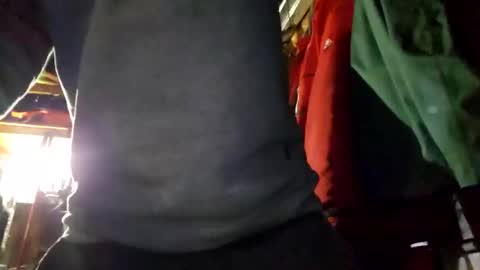 Snapshot of jackboys16 chatting on January 6, 5:19 am Dess online show from January 6, 5:19 am