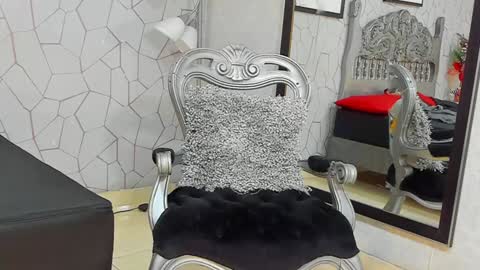 Snapshot of jackmacson chatting on December 5, 4:20 am jackmacson online show from December 5, 4:20 am