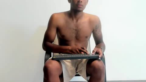 Snapshot of jackmacson chatting on October 28, 10:19 am jackmacson online show from October 28, 10:19 am