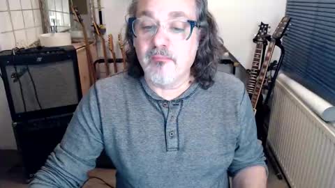 Jack independent model  online show from February 25, 6:50 pm