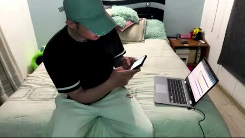 jacks_parrows online show from November 17, 7:25 am