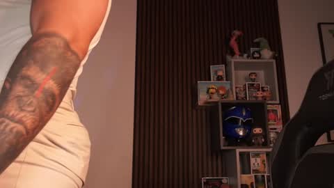 JC online show from December 25, 3:17 pm