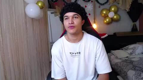 Snapshot of jackson_cr7 chatting on November 10, 2:10 am JAKSON online show from November 10, 2:10 am