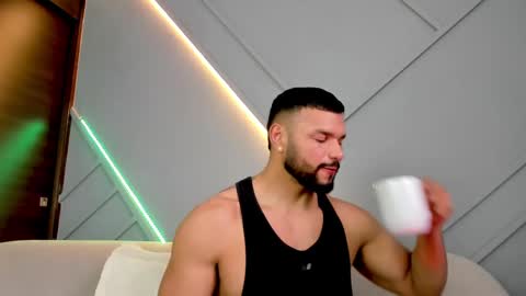 Snapshot of jackson_wayne__ chatting on February 28, 11:58 am Jackson Wayne online show from February 28, 11:58 am