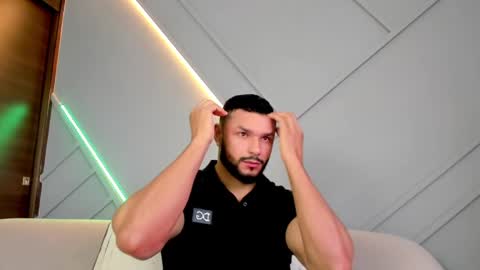 Snapshot of jackson_wayne__ chatting on March 4, 12:01 pm Jackson Wayne online show from March 4, 12:01 pm