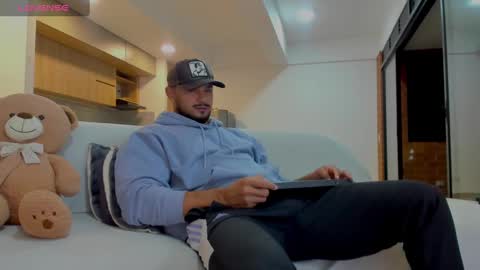 Snapshot of jackson_wayne__ chatting on September 17, 11:28 pm Jackson Wayne online show from September 17, 11:28 pm