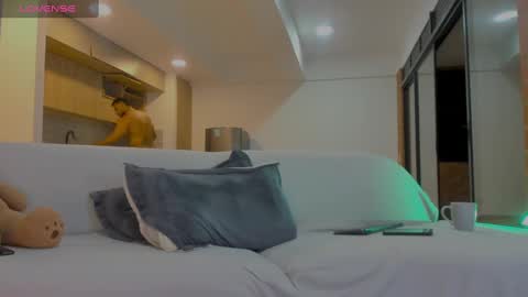 Snapshot of jackson_wayne__ chatting on October 4, 1:36 am Jackson Wayne online show from October 4, 1:36 am