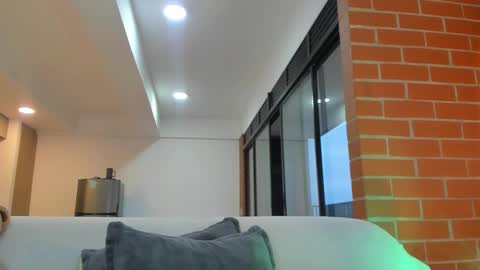 Snapshot of jackson_wayne__ chatting on December 3, 10:41 pm Jackson Wayne online show from December 3, 10:41 pm