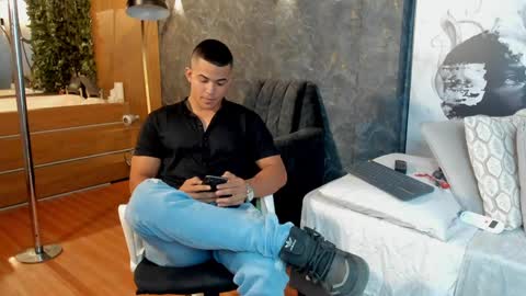 Jackson Bell online show from January 27, 4:22 pm