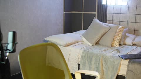 Jackson Bell online show from February 1, 4:22 pm