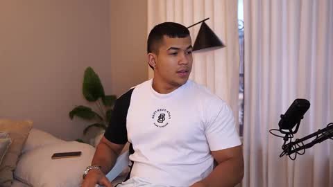 Jackson Bell online show from November 15, 12:45 pm