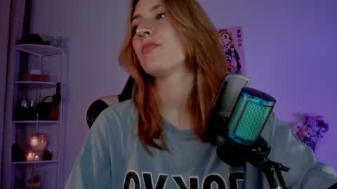 Snapshot of jacky_croft chatting on February 15, 2:37 am Linda Sofia help me get to 100 thumbs up online show from February 15, 2:37 am