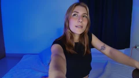 Snapshot of jacky_croft chatting on March 8, 4:56 am Linda Sofia help me get to 100 thumbs up online show from March 8, 4:56 am