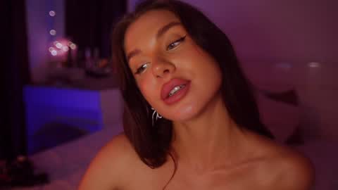 Snapshot of jacky_smith chatting on February 1, 11:21 am jacky_smith online show from February 1, 11:21 am