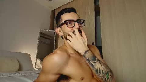 jacob__adams online show from October 18, 5:46 pm