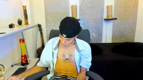 jacob_blackwell online show from December 20, 7:32 pm