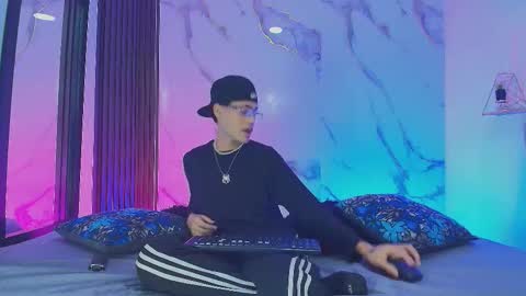 jacob_blackwell online show from February 6, 3:33 am