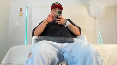 TJ online show from November 2, 6:16 am