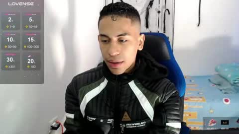 Snapshot of jacob_wolf_xxx chatting on September 20, 4:46 am jacob online show from September 20, 4:46 am