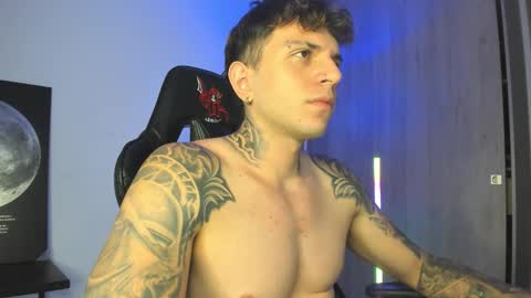 Snapshot of jacobb116 chatting on September 10, 12:10 am jacobb116 online show from September 10, 12:10 am