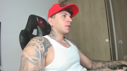 Snapshot of jacobb116 chatting on October 1, 12:16 am jacobb116 online show from October 1, 12:16 am