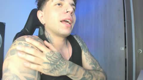 Snapshot of jacobb116 chatting on October 12, 11:59 pm jacobb116 online show from October 12, 11:59 pm